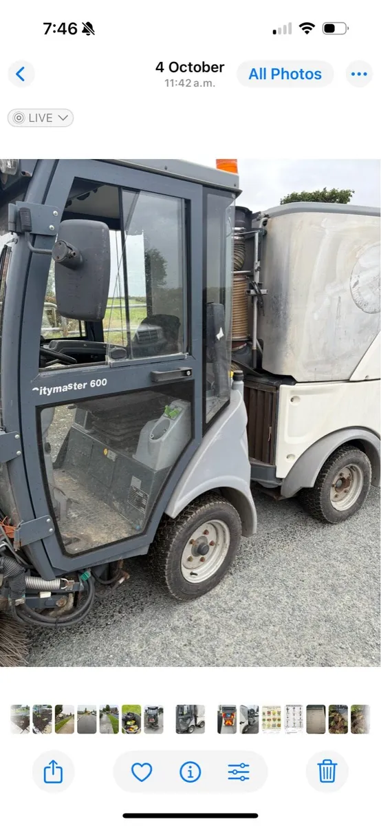 Road sweeper - Image 2