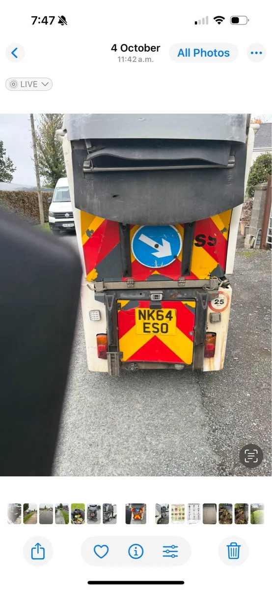 Road sweeper - Image 3