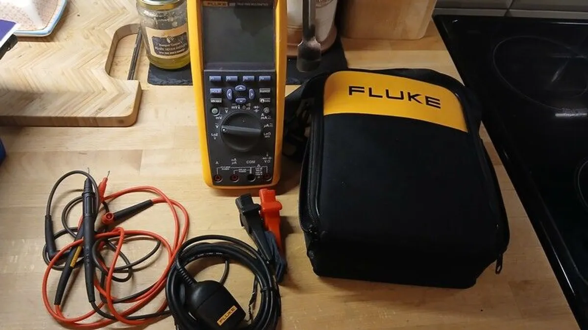 Fluke 289 true RMS Multimeter