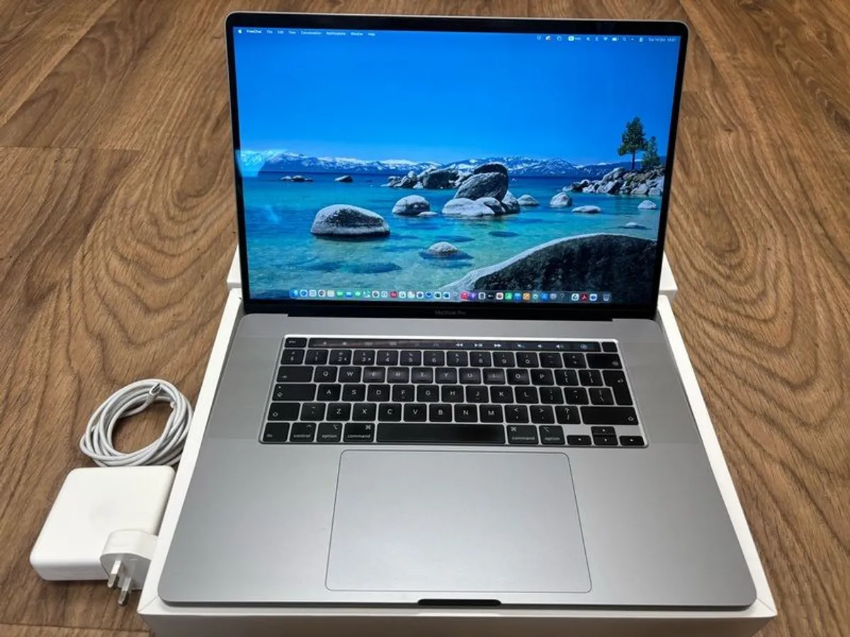 MacBook Pro 16-inch - Image 4
