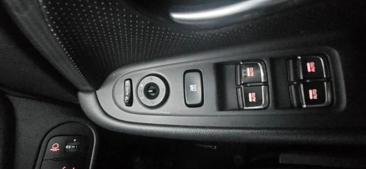 Kia Carens 2018 - Image 2