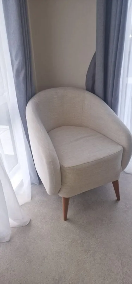 cream sofas suite - Image 1