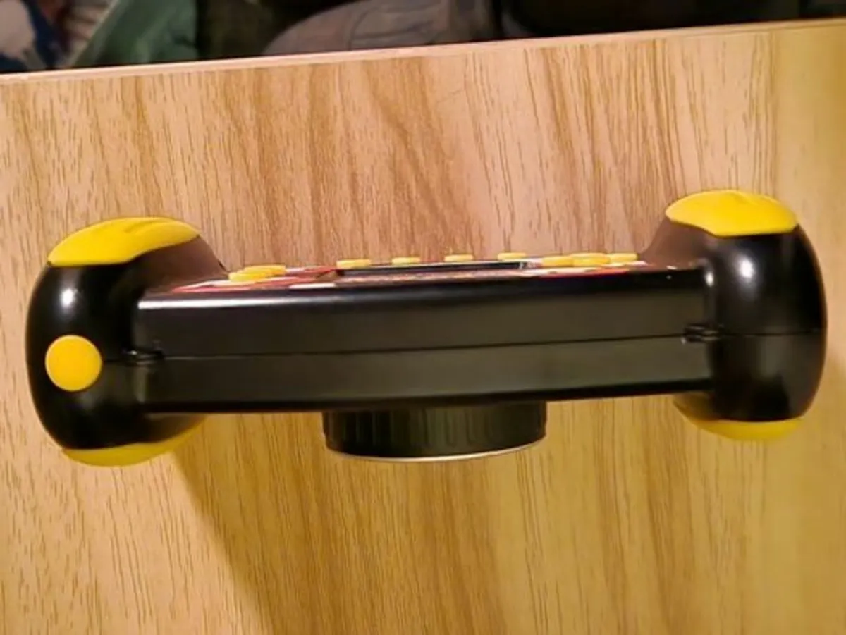 Pokemon Black Yellow Interactive Camera POKC3000 - Image 4