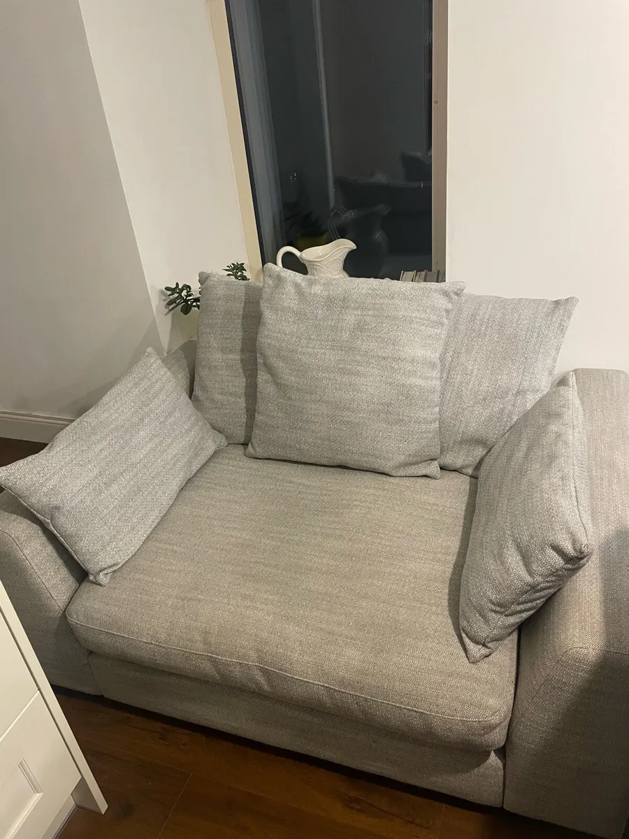 Snuggle Chair - Image 2