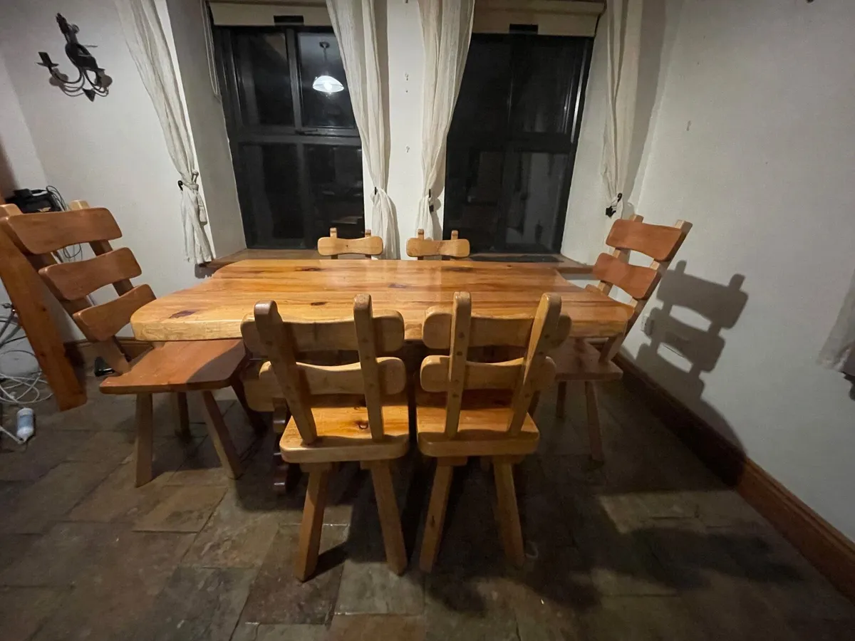 Kitchen Table and 6 chairs - Image 2