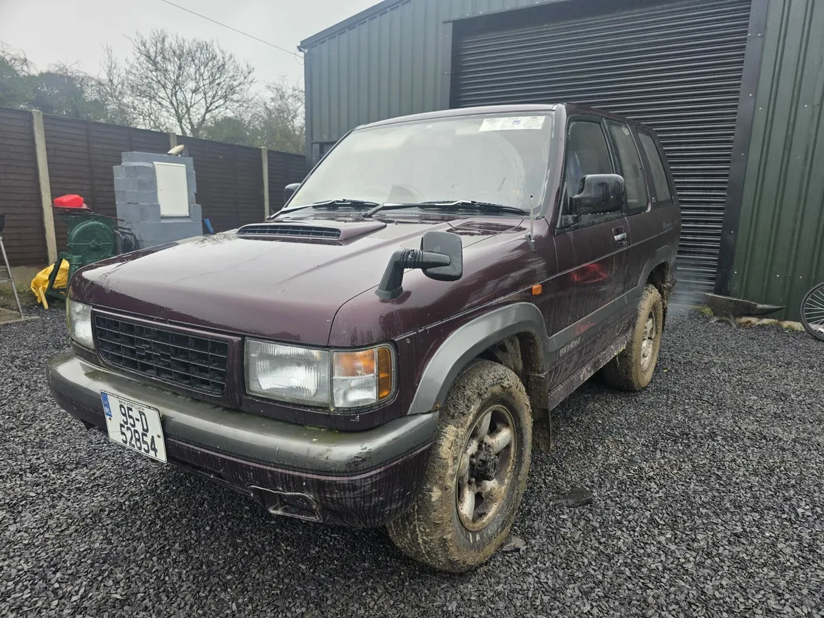 Isuzu Trooper 1995 BIGHORN 3.1 Diesel - Image 1