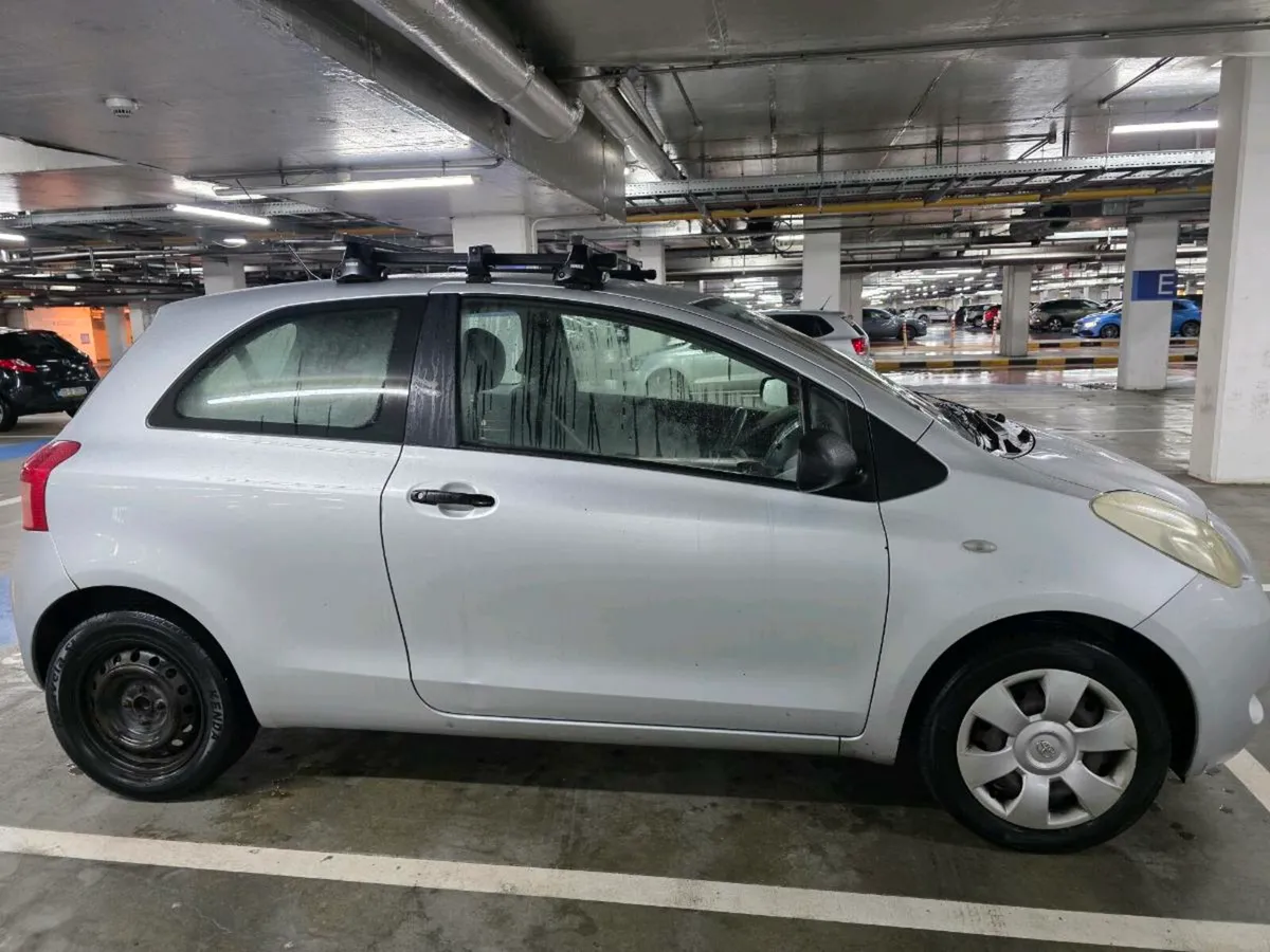 Toyota Yaris - Image 2