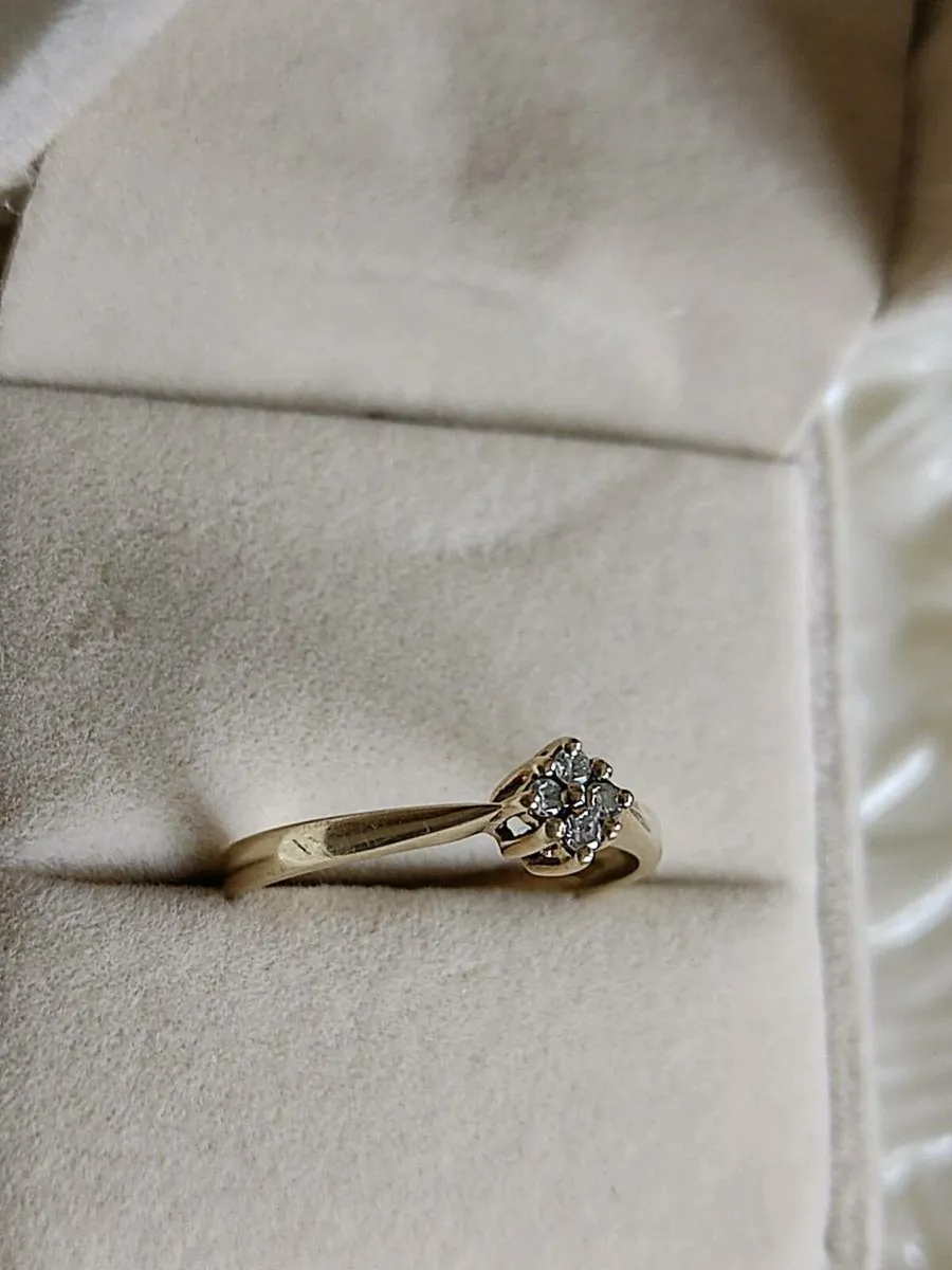 Vintage 9 CT yellow Gold Diamonds ring - Image 3