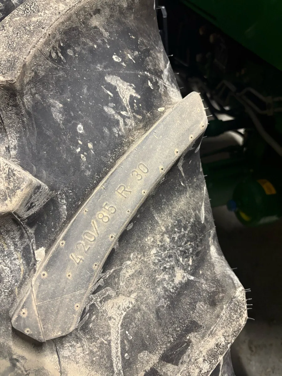 Tractor rims and tyres - Image 3