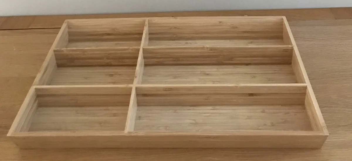 6 Compartment Wood Cutlery Tray (49.5x31.5cm)- NEW - Image 2