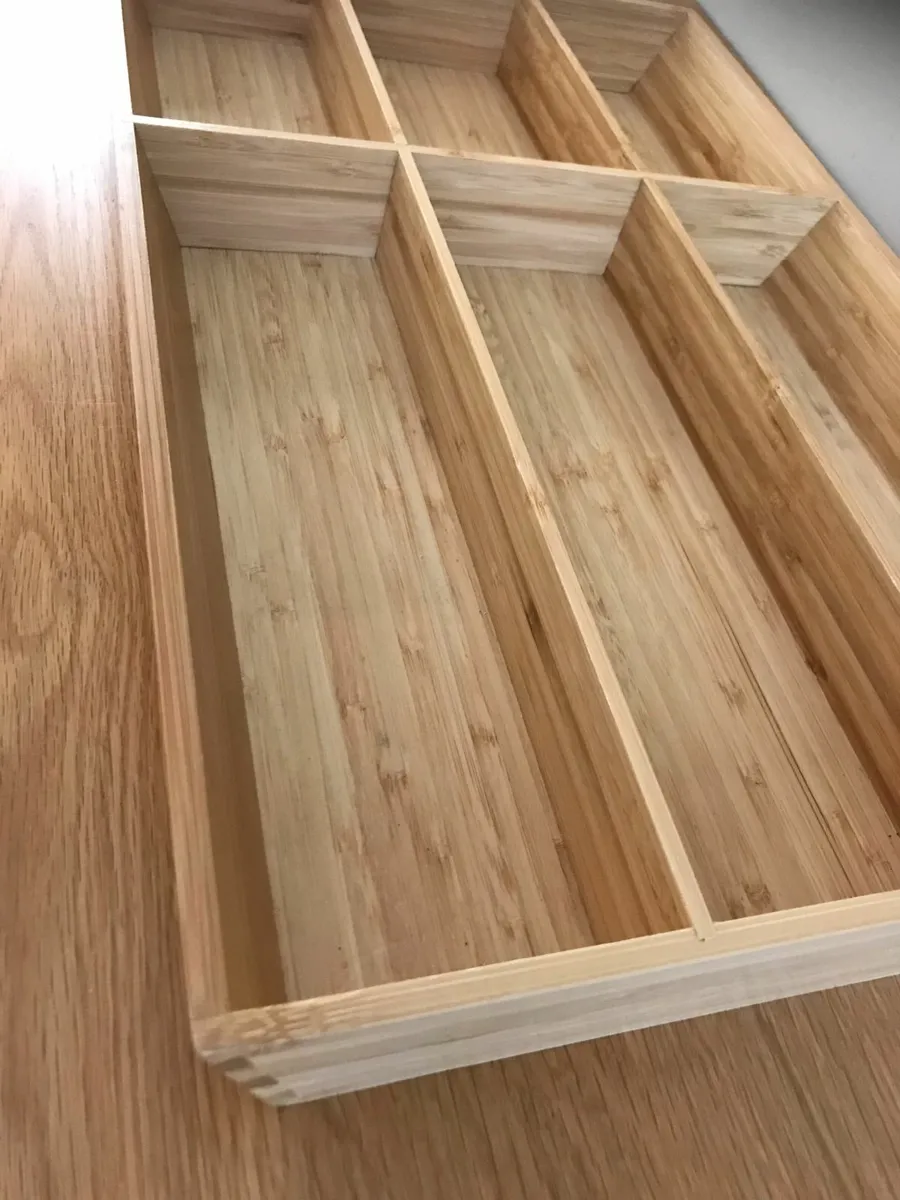 6 Compartment Wood Cutlery Tray (49.5x31.5cm)- NEW - Image 3