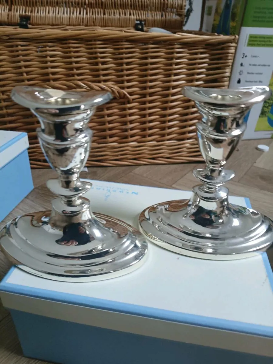 Newbridge Silver candlesticks - Image 1