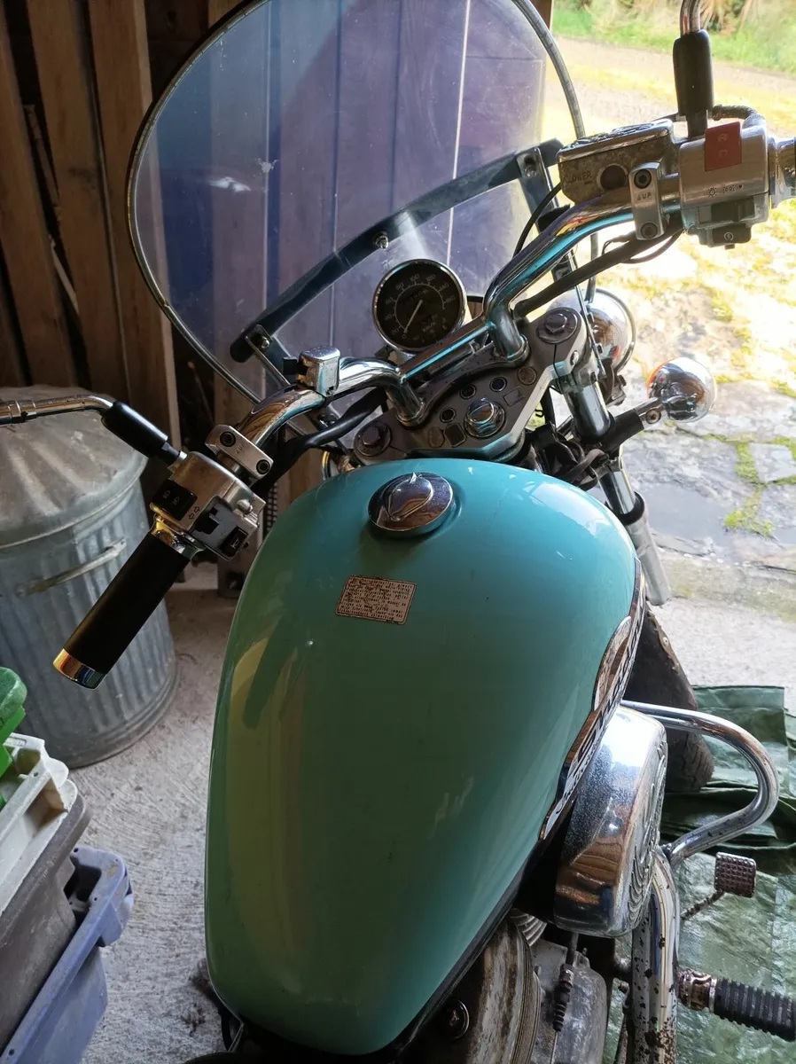 Honda Shadow VT 600 Vintage 1997 - Image 4