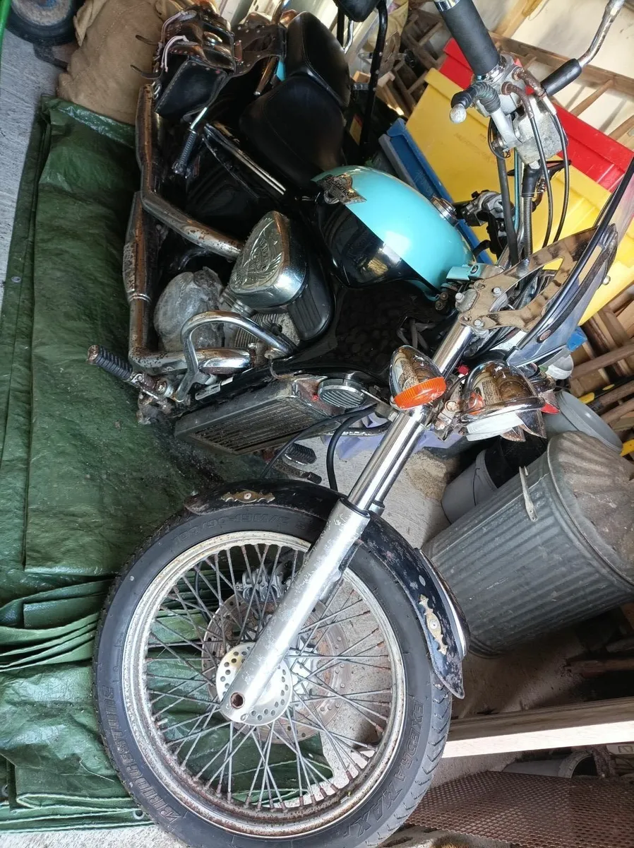 Honda Shadow VT 600 Vintage 1997 - Image 2