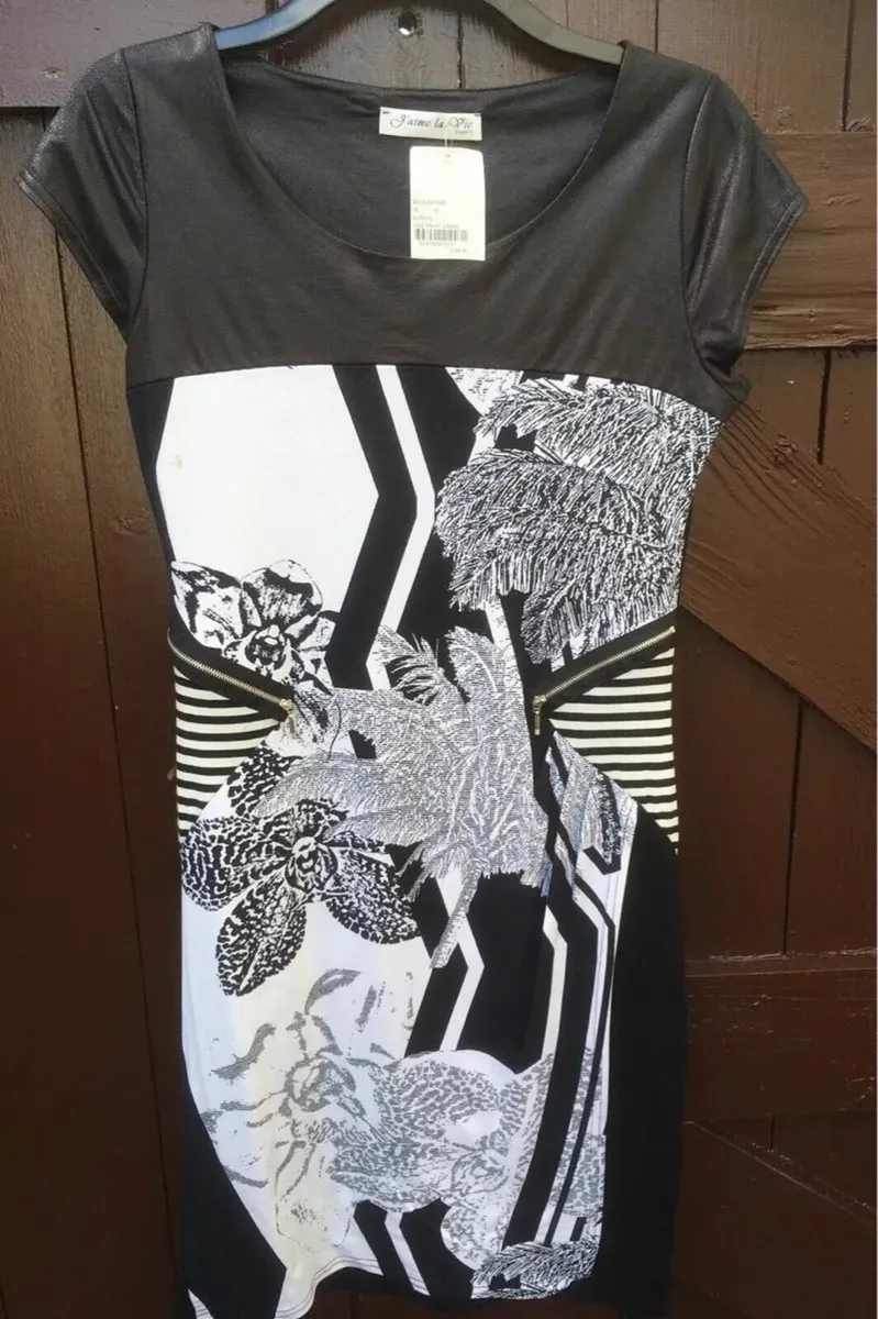 BRAND NEW J'Aime LA Vie Dress, Size 16 - Image 4