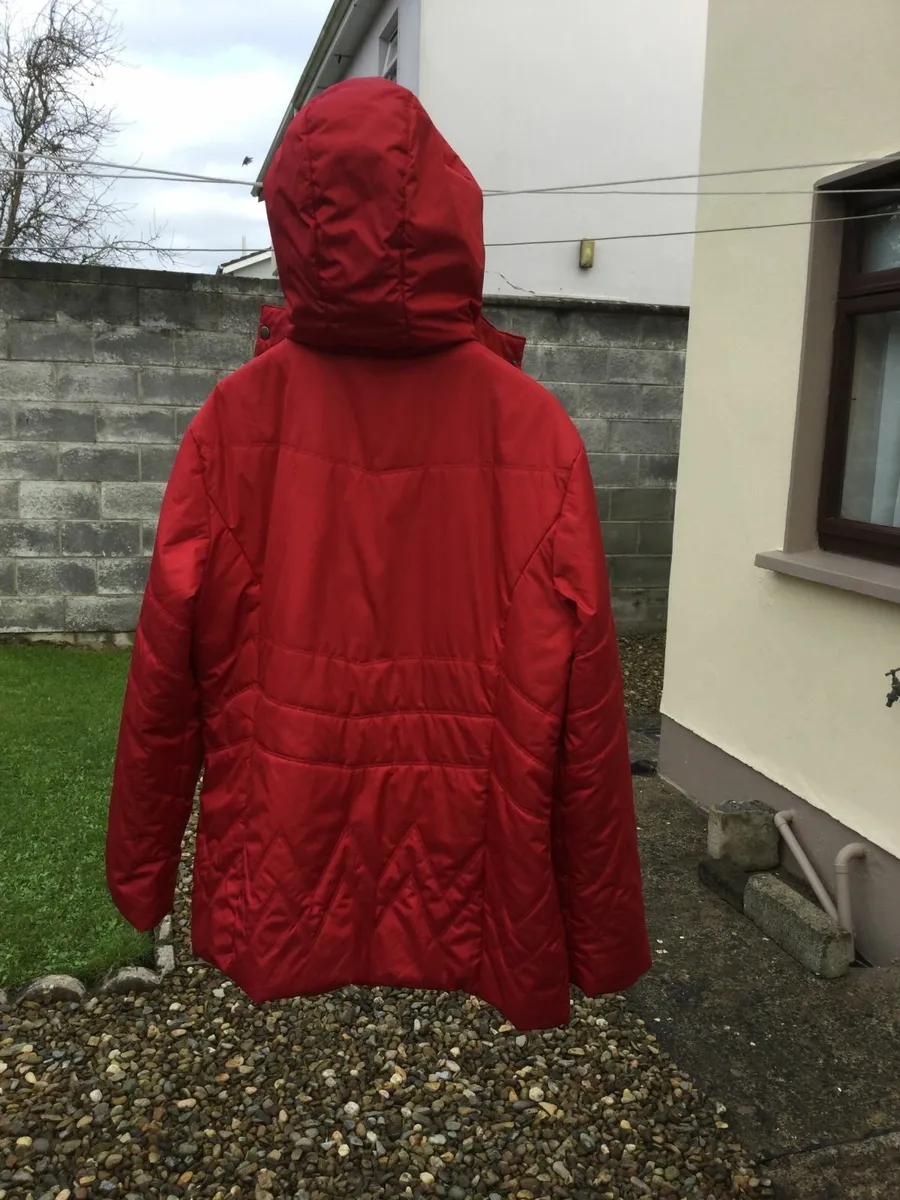 New Ladies Jacket from TWIST Brand, Size Large - Image 2