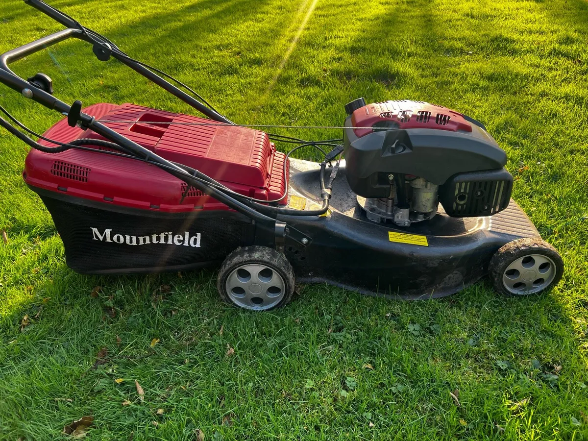 Mountfield Self Drive Lawn mower - Image 3