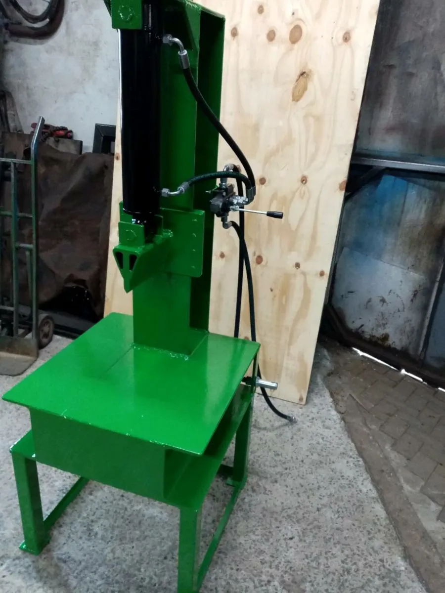Log splitter 16 ton new - Image 2