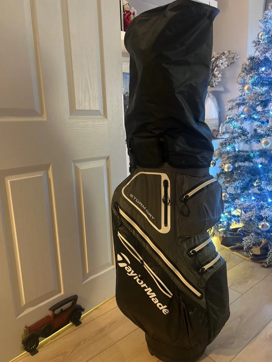 Taylormade Storm Dry golf cart bag - Image 3