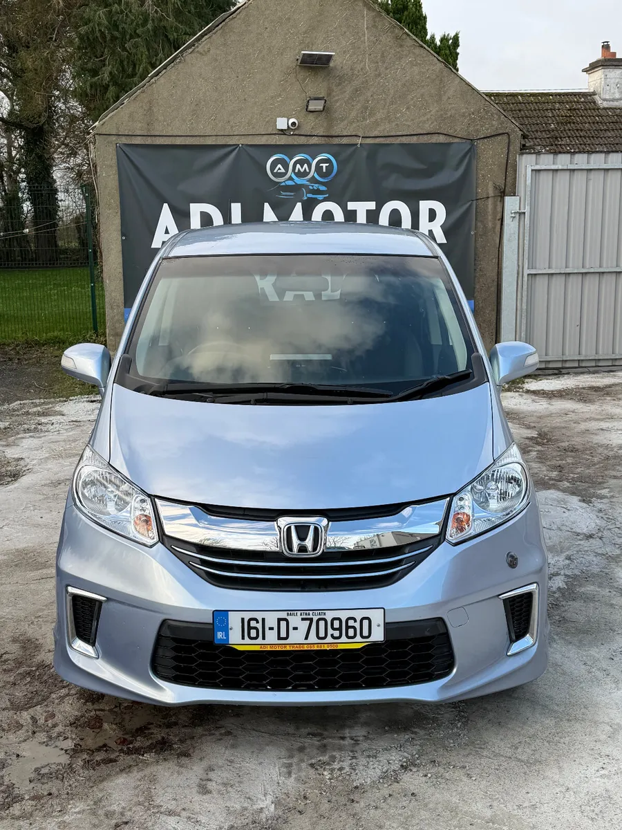 HONDA FREED 2016 PREMIUM  EDITION 6 SEATS HYBRID - Image 1