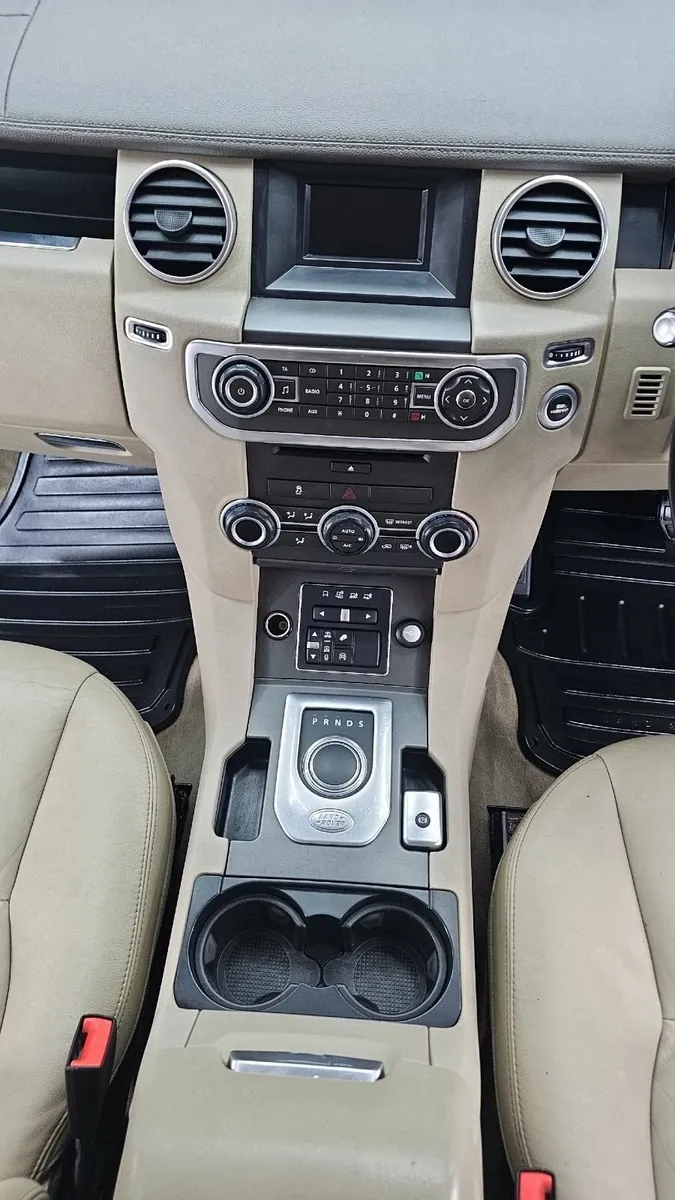 Land Rover Discovery - Image 4