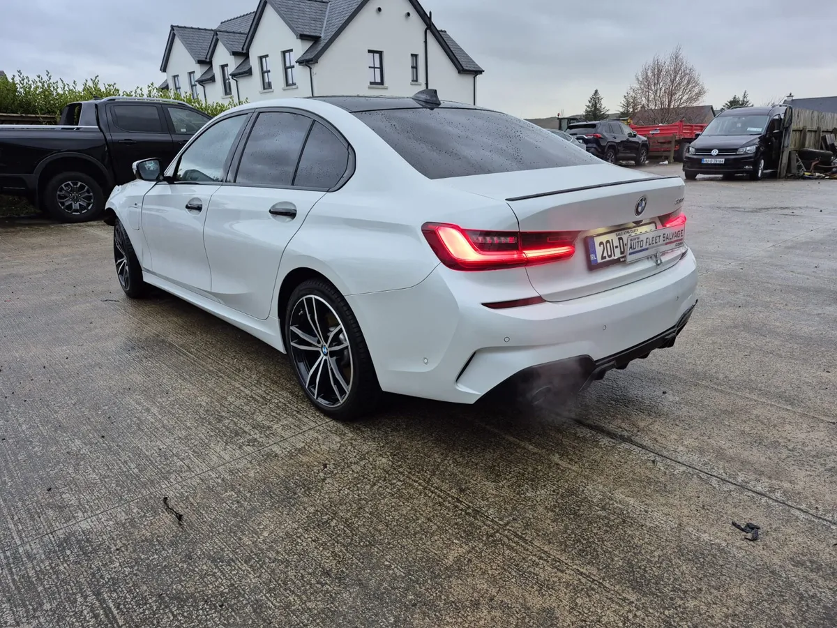 201 BMW 330E M-SPORT PLUG-IN HYBRID - Image 4