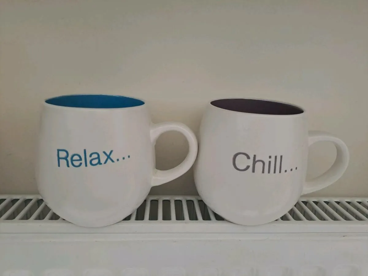Large Chill and Relax mugs - Image 1