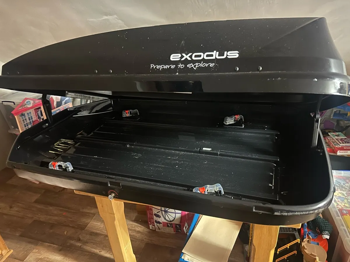 Car roofbox - Image 3