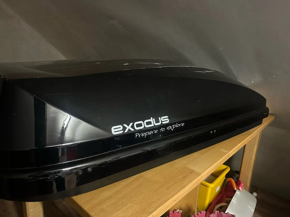 Car roofbox - Image 4