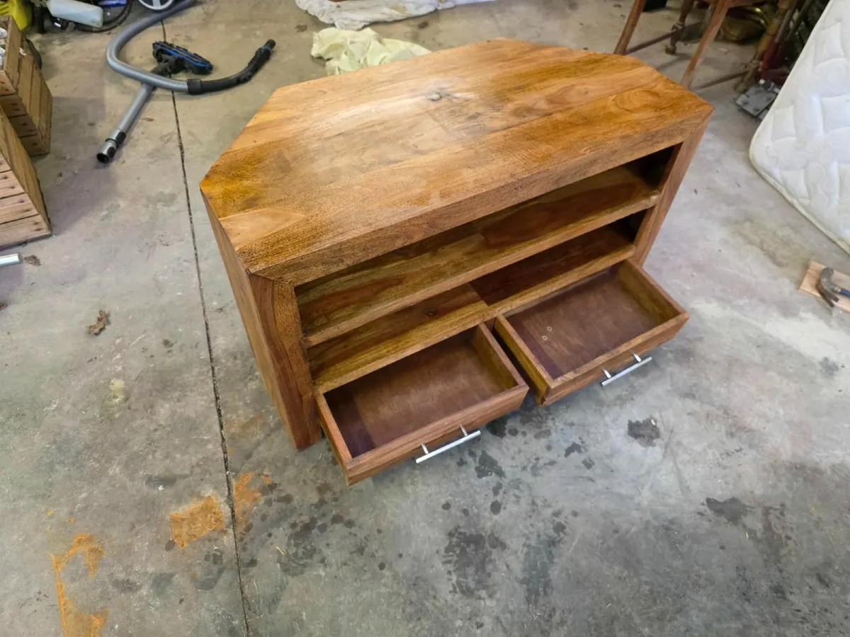 Corner TV Unit - Image 3