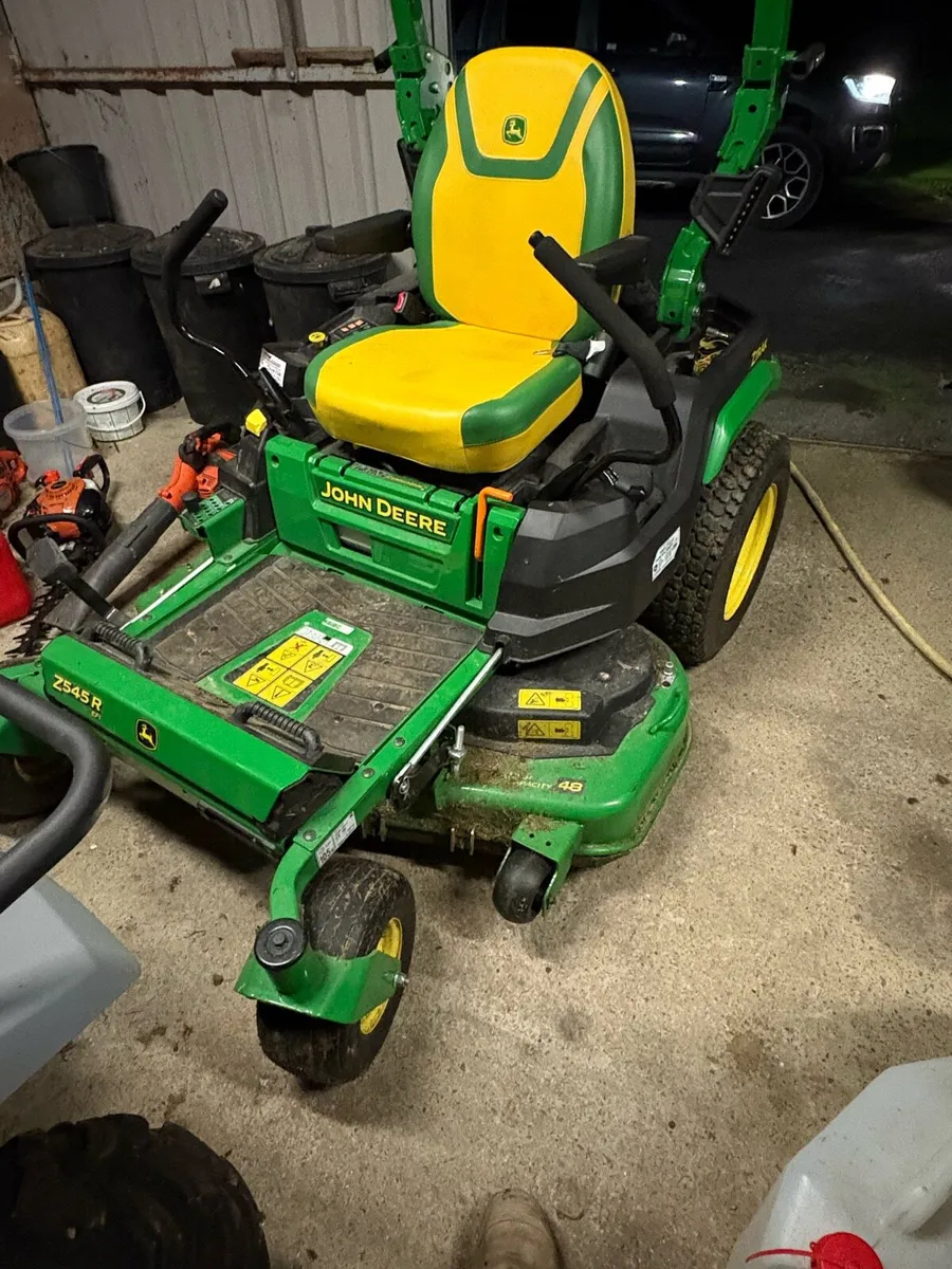 John Deere zero turn mower - Image 3