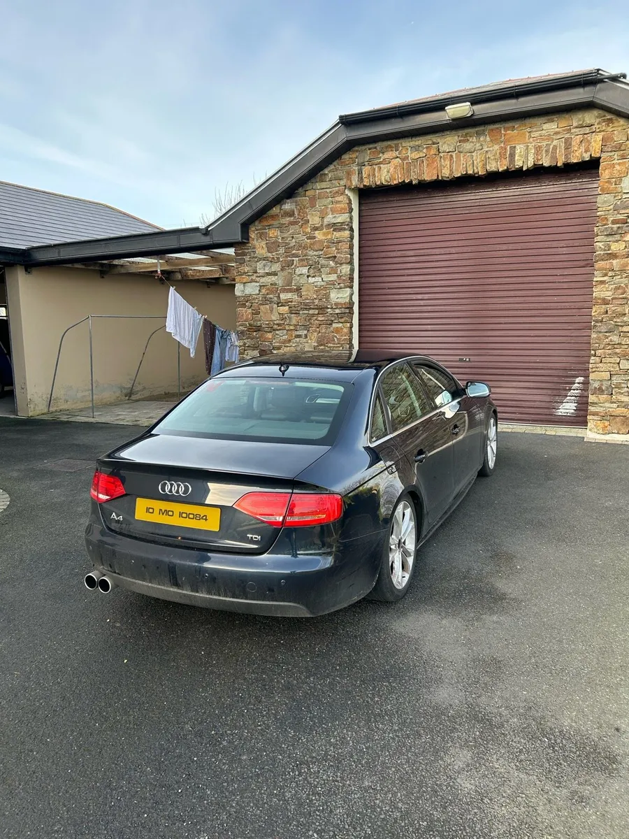 2010 Audi A4 - Image 2