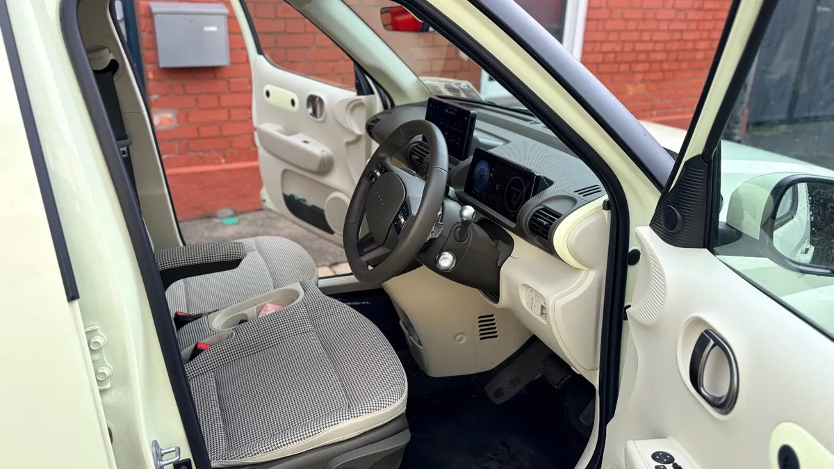 Hyundai INSTER 2025 - Image 2