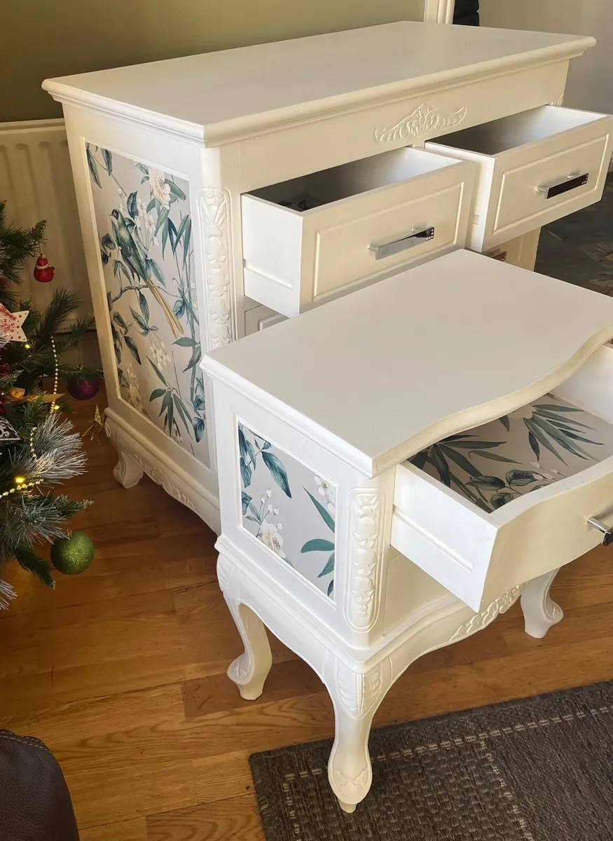 Bedroom furniture - Image 1