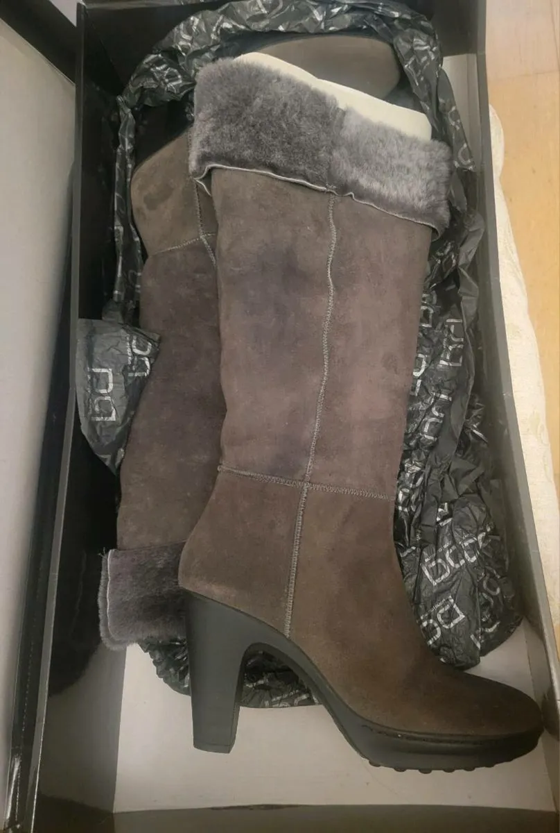 Ladies boots - Image 2