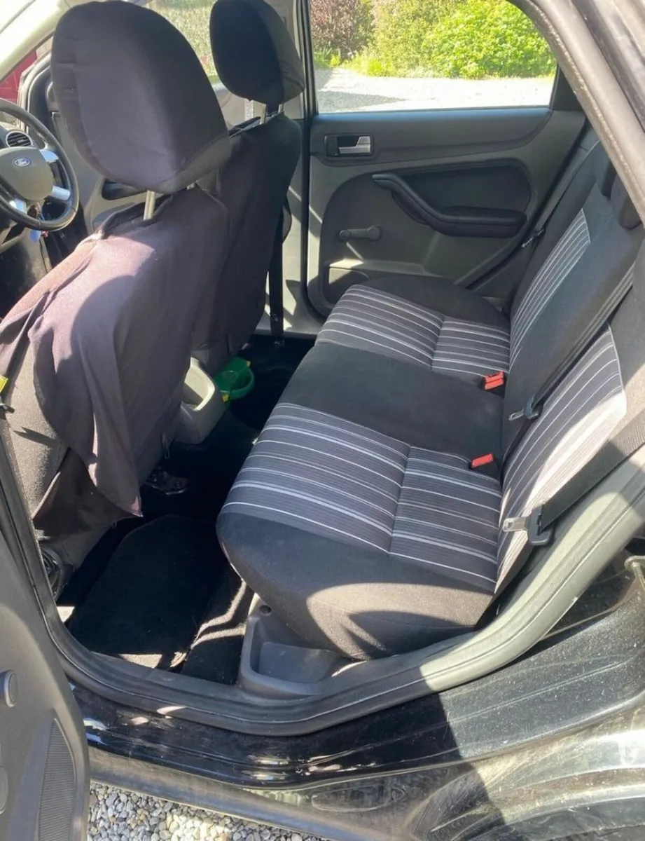 Ford Focus 2008 - Image 2