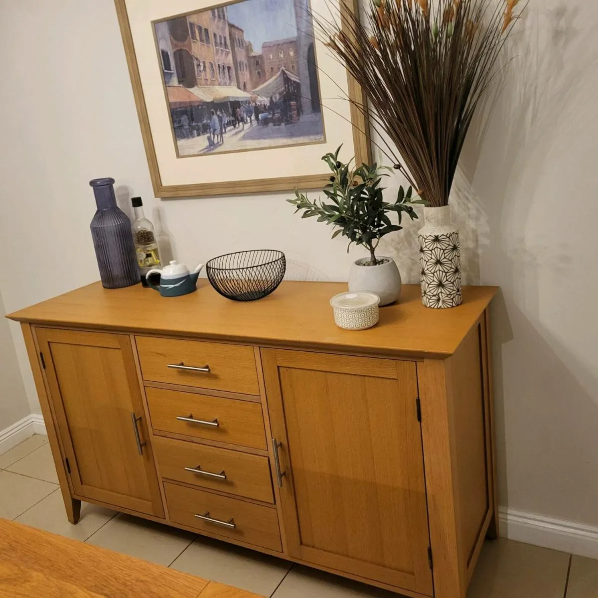 OAK SIDEBOARD - Image 1