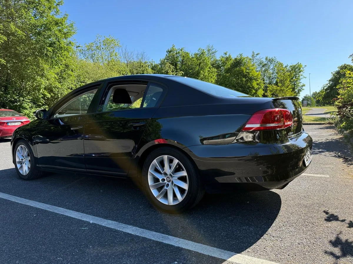 Volkswagen Passat 1.6 Diesel 2013 - Image 3