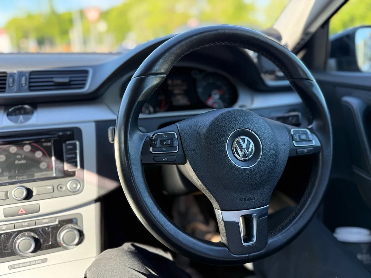 Volkswagen Passat 1.6 Diesel 2013 - Image 4