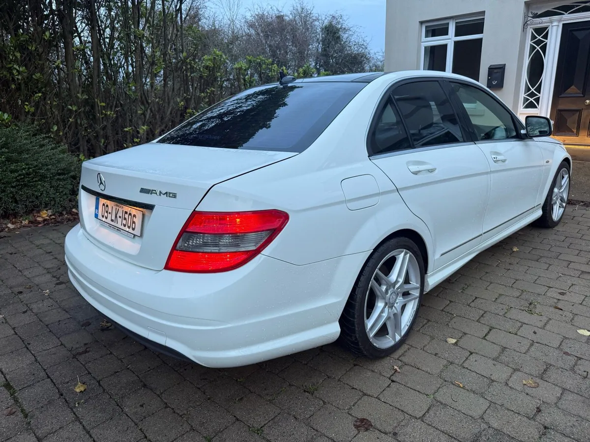 Mercedes C250 AMG Pan Roof Automatic - Image 4