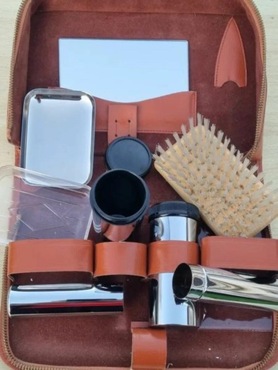 Mens Vintage Toiletry Bag - Image 3