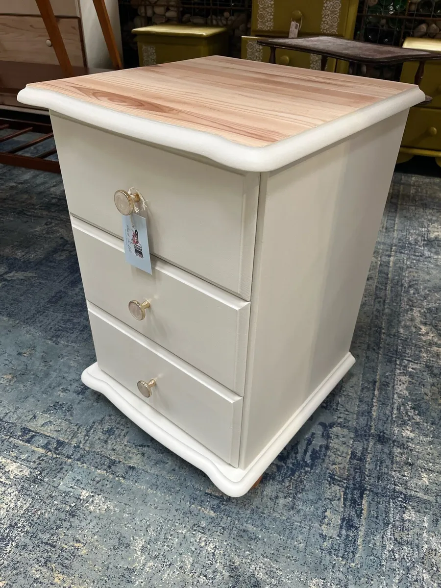 Bedside locker - Image 1