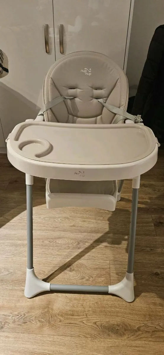 Feeding chair