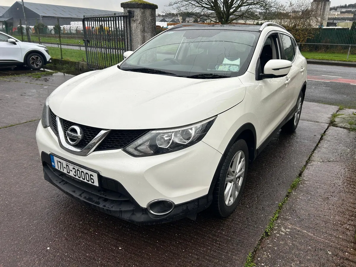 Nissan Qashqai AUTOMATIC  2017 - Image 2