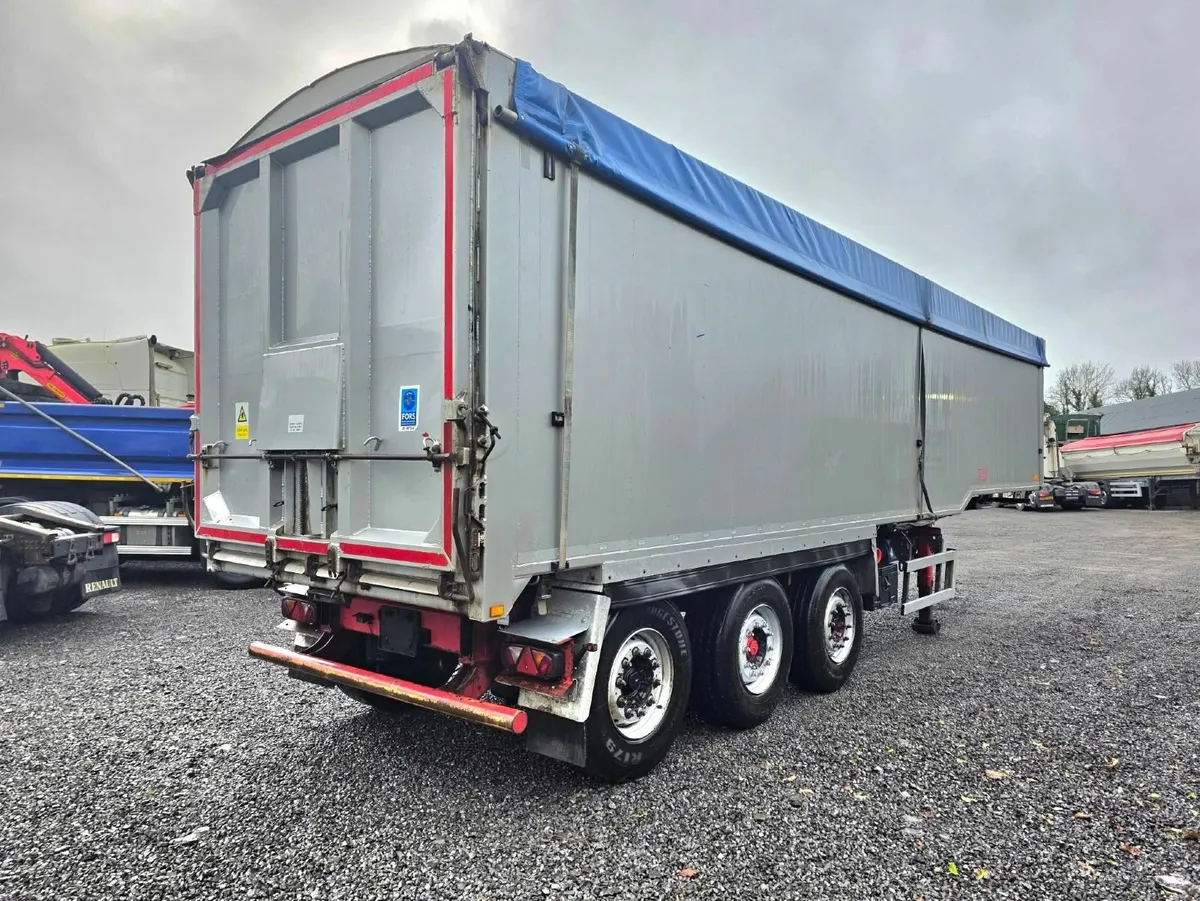2016 Wilcox 68 Cube Tipping Trailer - Image 3