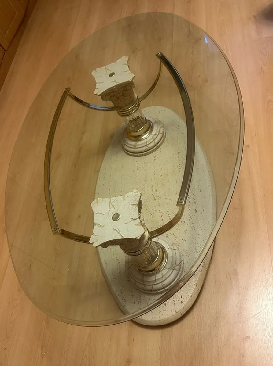 Coffee table with matching display stand - Image 1