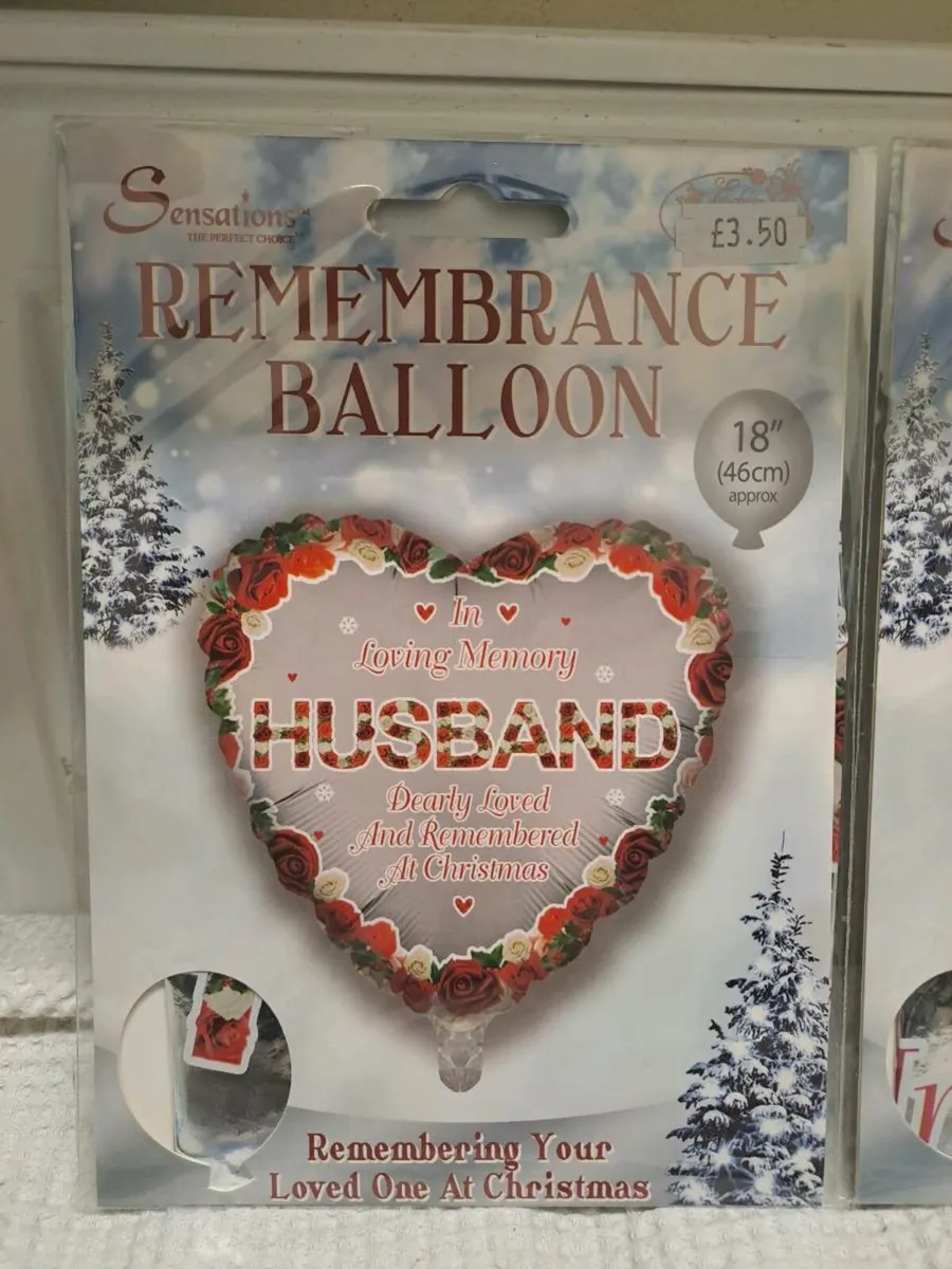 5 different Remembrance balloons - Image 2
