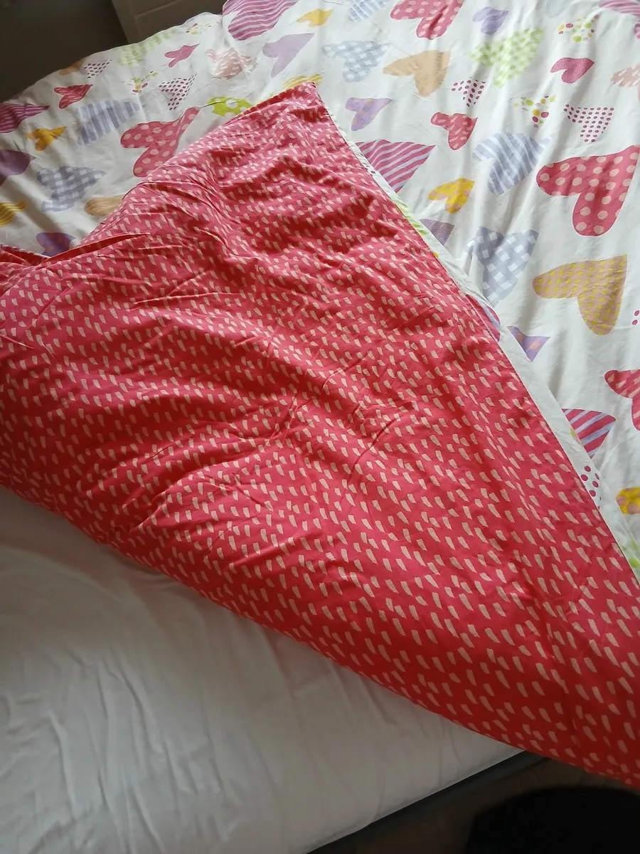 Double bed duvet cover and pillowcases - Image 2