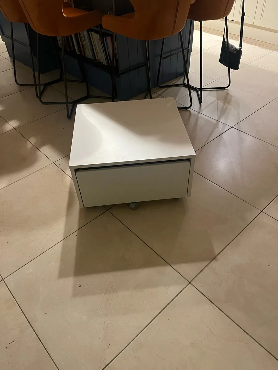 Coffee table - Image 1