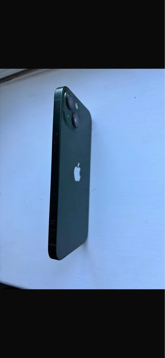 iPhone 13 - Image 4